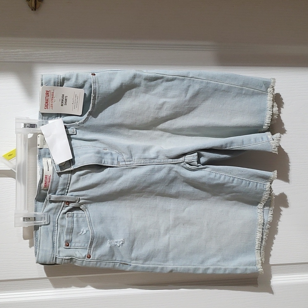 Girls Levi Strauss Signature Bermuda Shorts NWT SZ 18